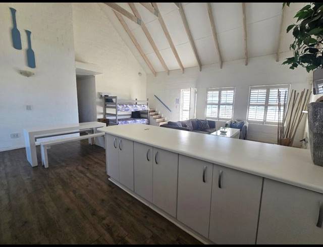 3 BEDROOM HOUSE FOR SALE IN GOLDEN MILE